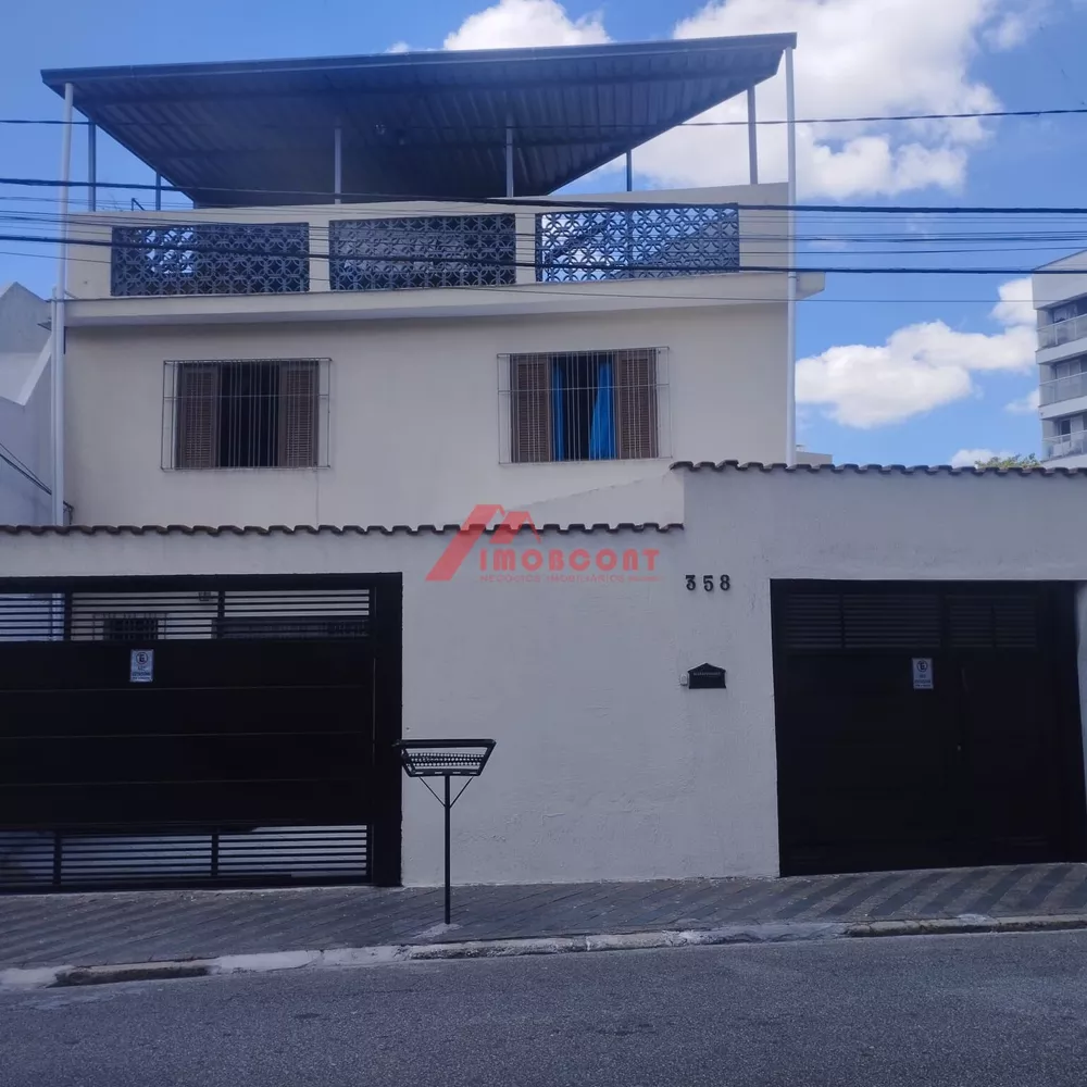 Sobrado à venda com 3 quartos, 220m² - Foto 1