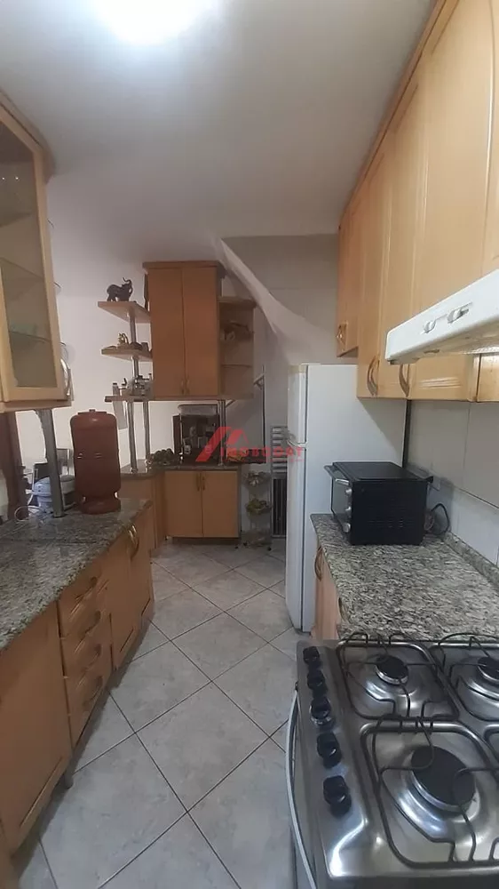 Casa à venda com 2 quartos, 65m² - Foto 5