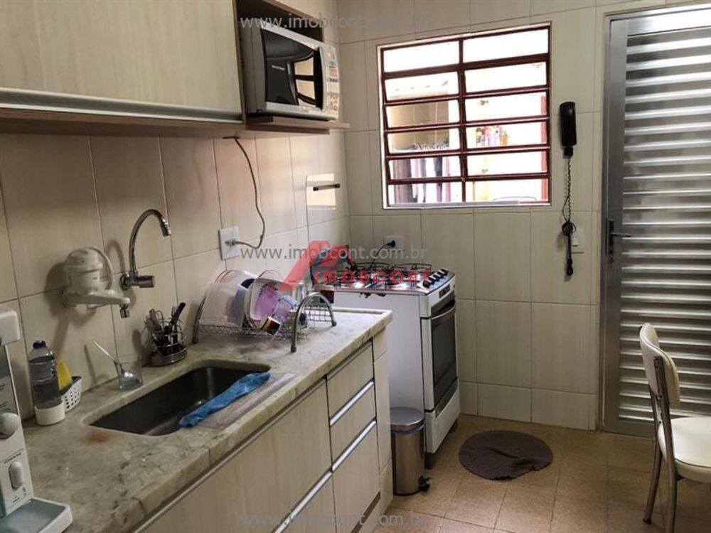 Sobrado à venda com 3 quartos, 150m² - Foto 2