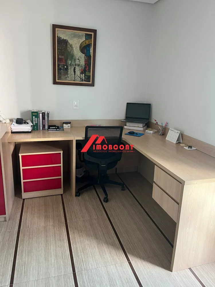 Apartamento, 3 quartos, 180 m² - Foto 1