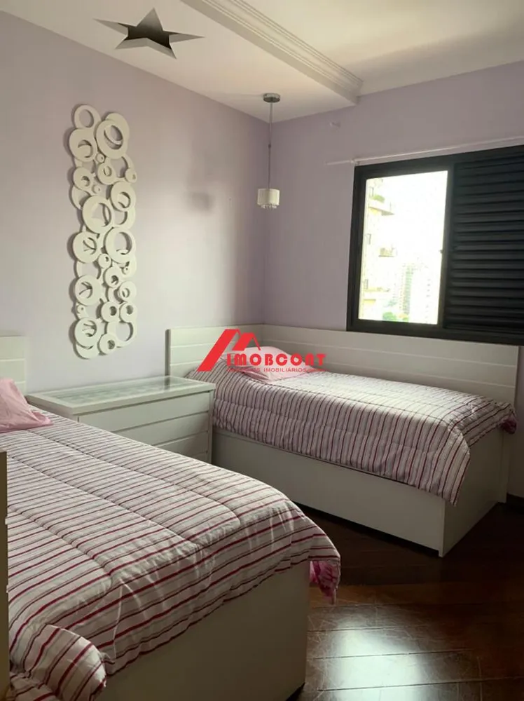 Apartamento, 3 quartos, 160 m² - Foto 2