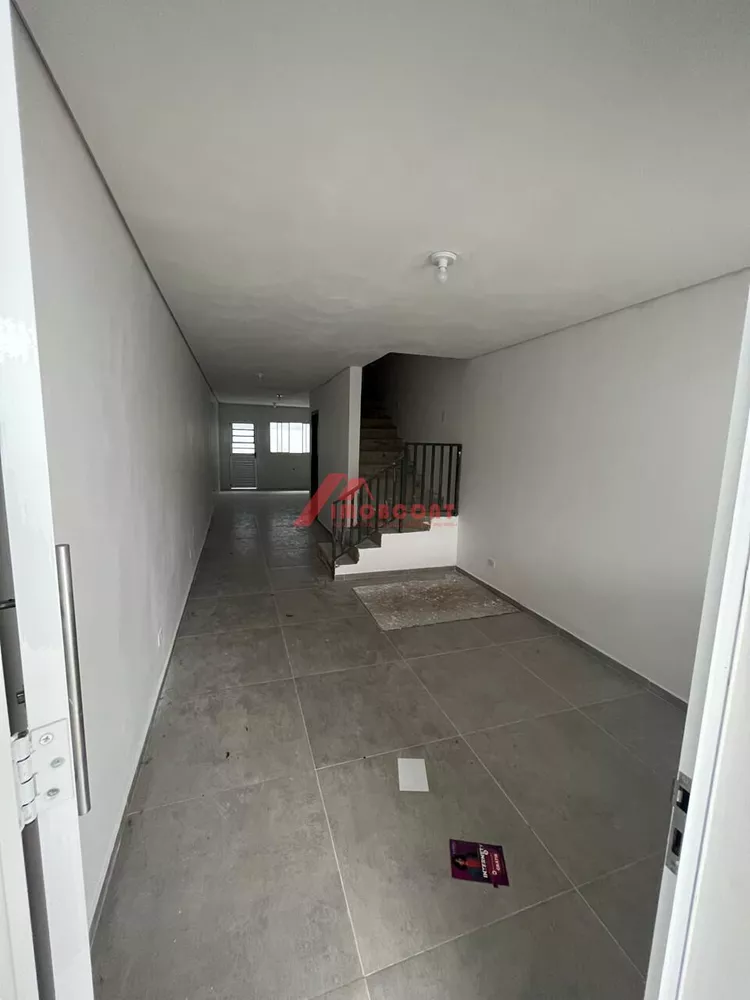 Sobrado à venda com 2 quartos, 140m² - Foto 3