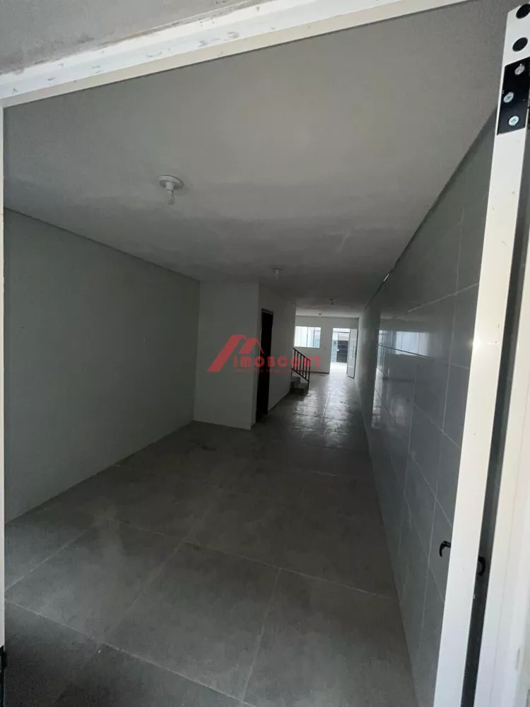 Sobrado à venda com 2 quartos, 140m² - Foto 4