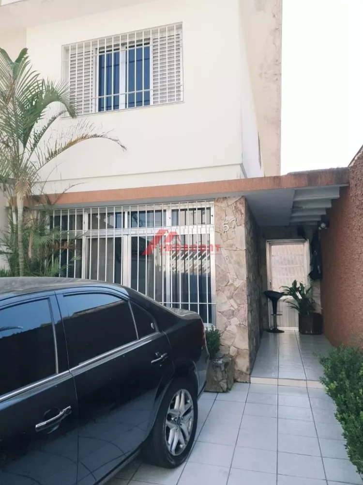 Sobrado à venda com 3 quartos, 160m² - Foto 2