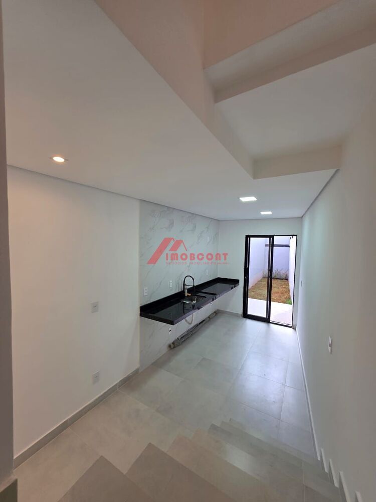 Sobrado à venda com 2 quartos, 100m² - Foto 6