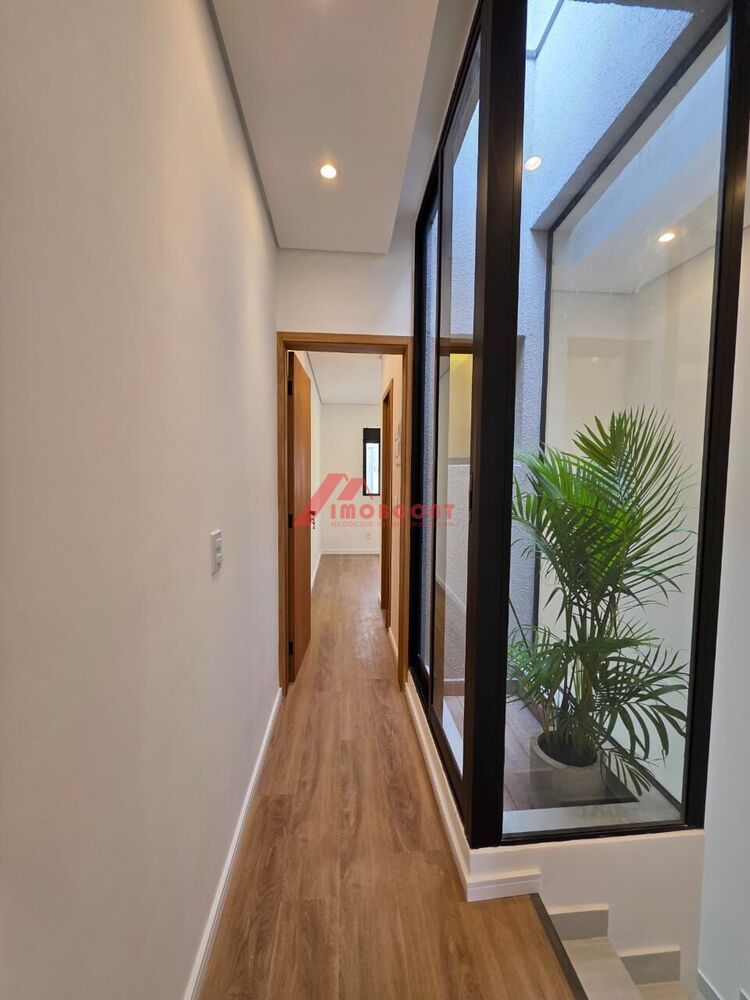 Sobrado à venda com 2 quartos, 100m² - Foto 2