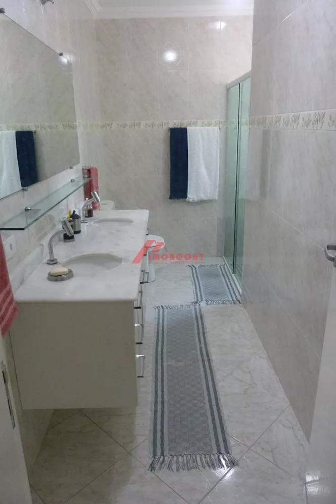 Sobrado à venda com 3 quartos, 300m² - Foto 13