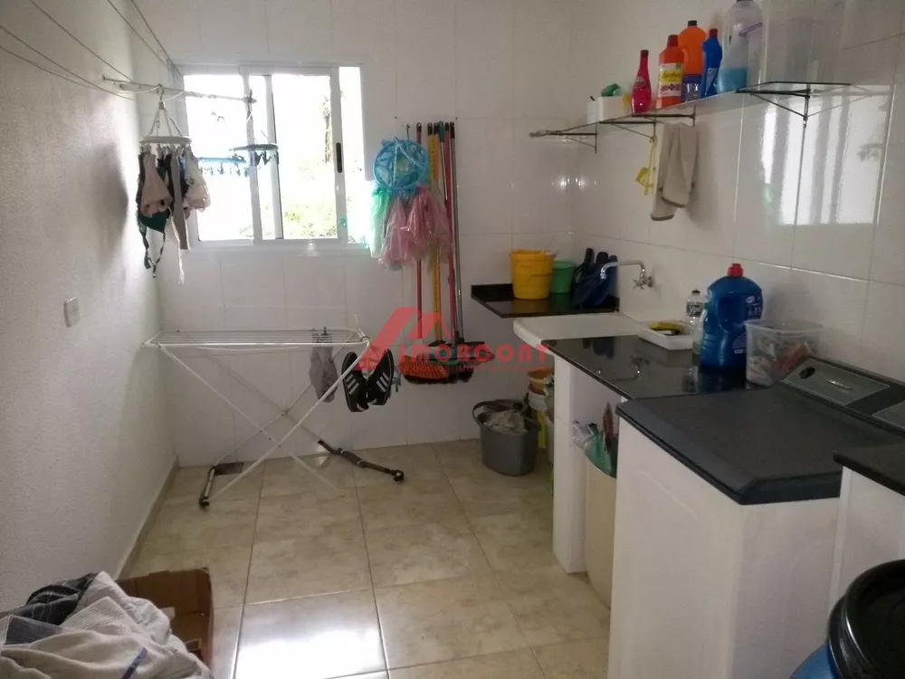 Sobrado à venda com 3 quartos, 300m² - Foto 15