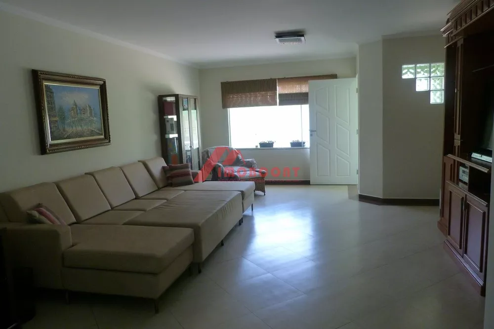 Sobrado à venda com 3 quartos, 300m² - Foto 5