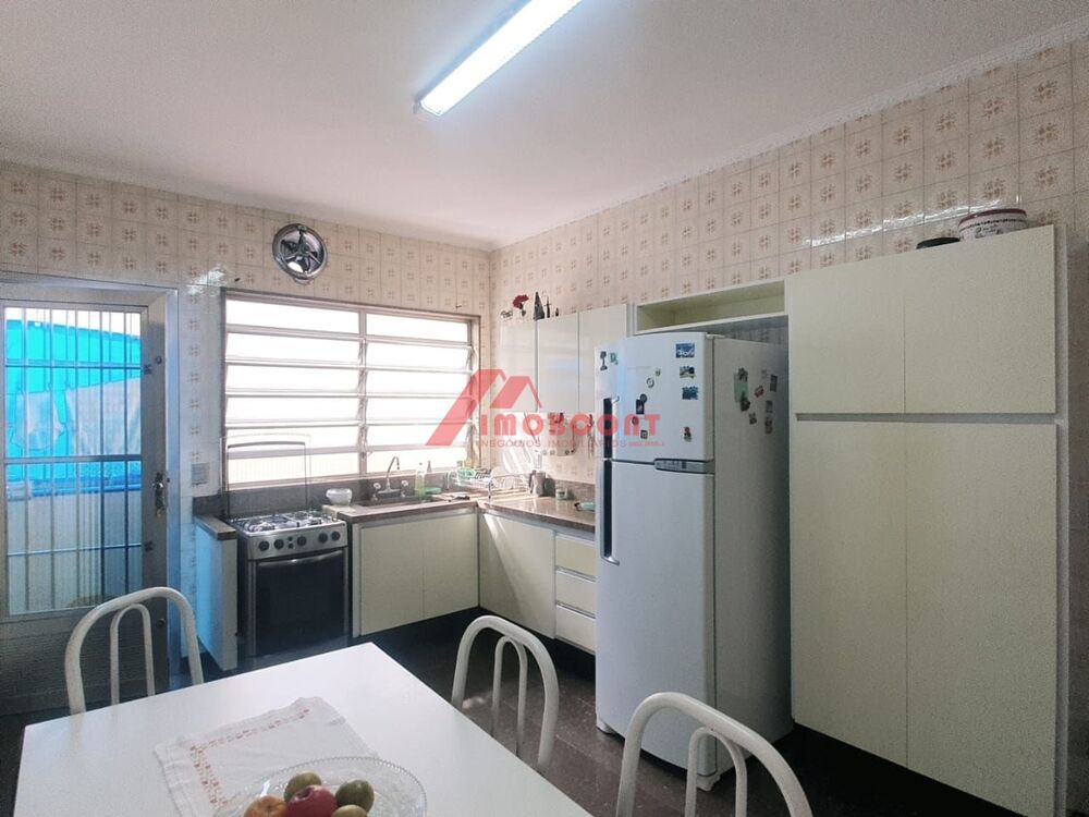 Casa, 4 quartos, 192 m² - Foto 2