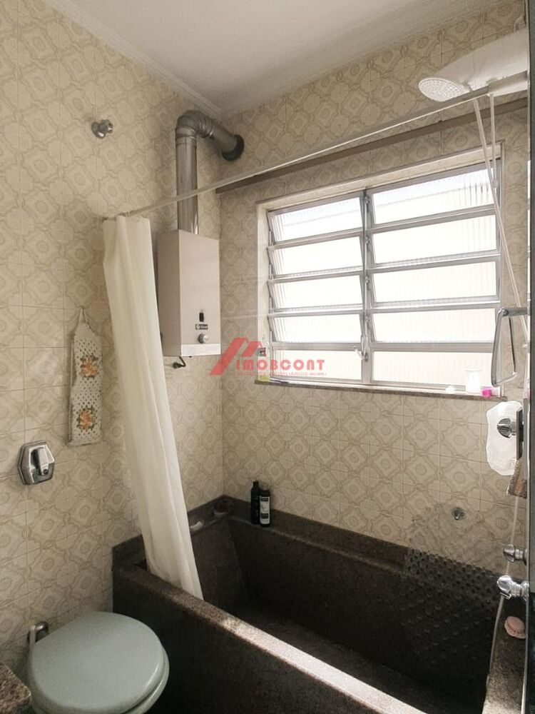 Casa, 4 quartos, 192 m² - Foto 1