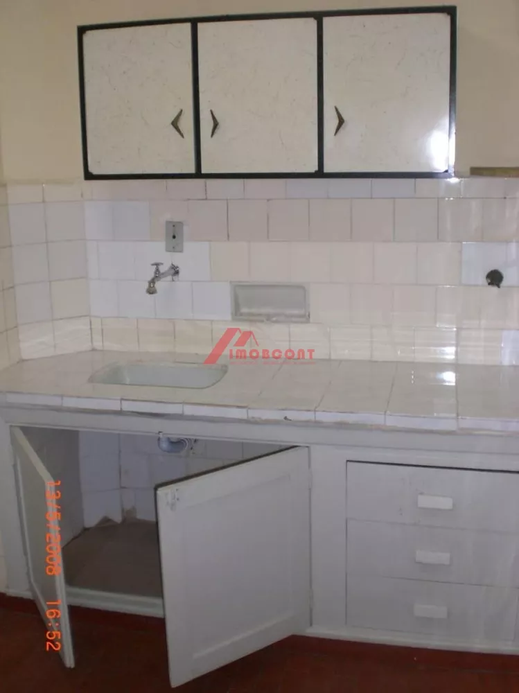 Apartamento à venda com 2 quartos, 70m² - Foto 2