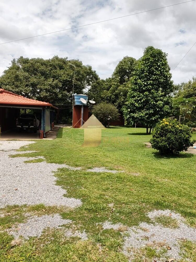 Fazenda à venda com 3 quartos, 138m² - Foto 1
