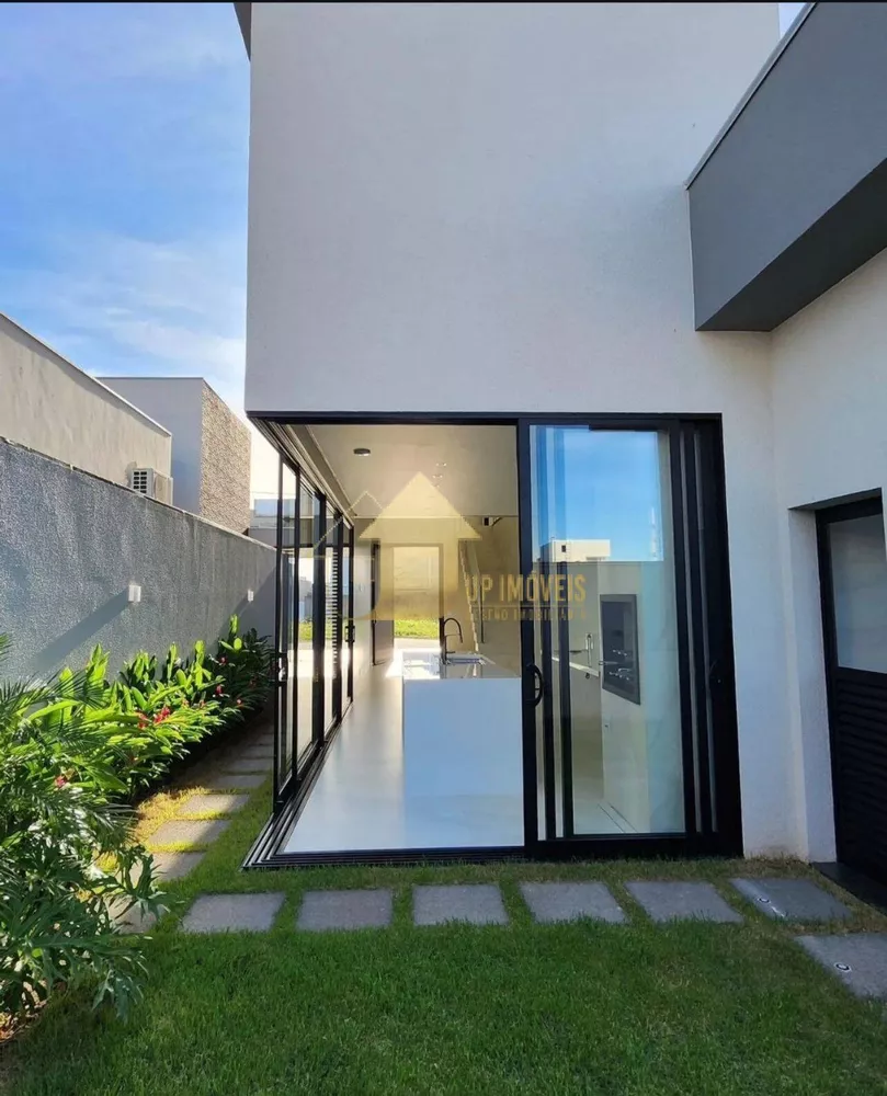 Casa de Condomínio à venda com 3 quartos, 192m² - Foto 4