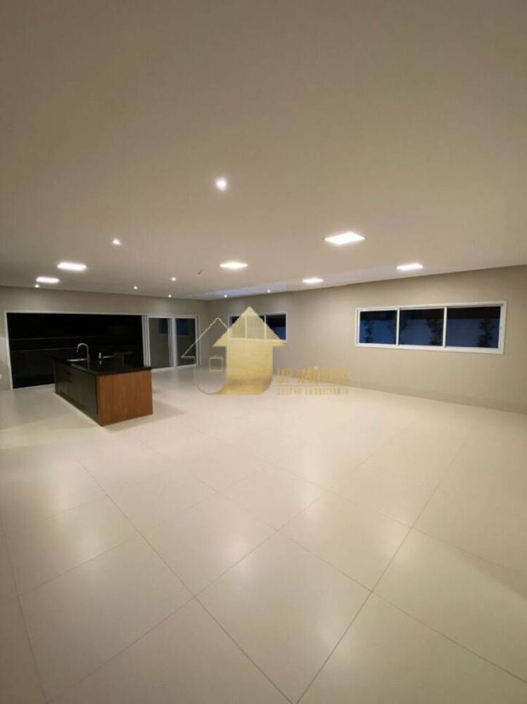 Sobrado à venda com 4 quartos, 372m² - Foto 2