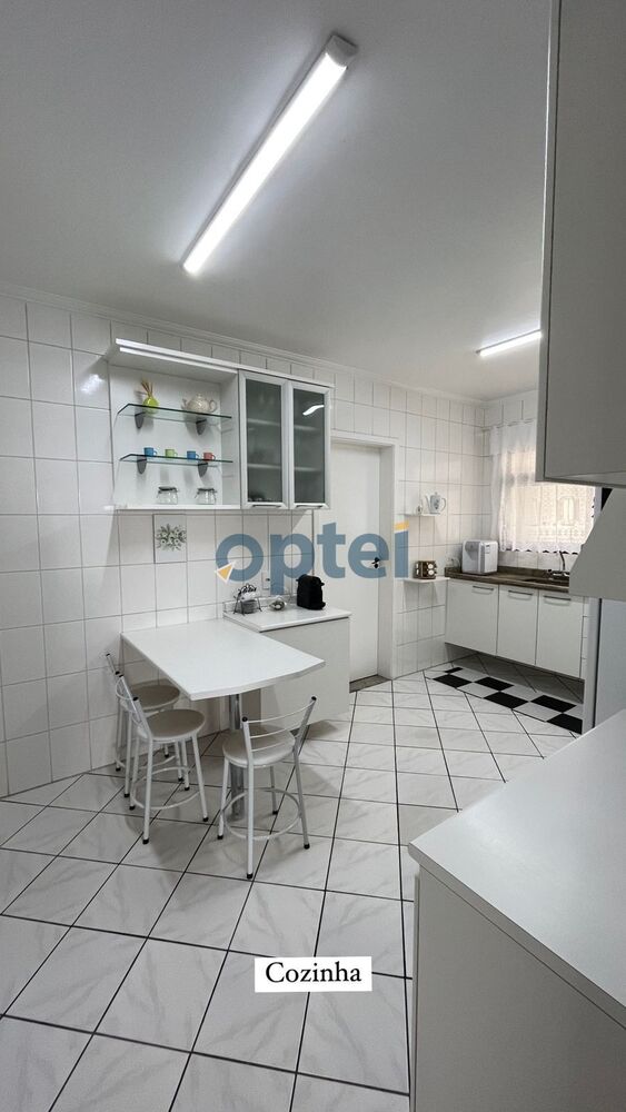 Apartamento à venda com 3 quartos, 130m² - Foto 2