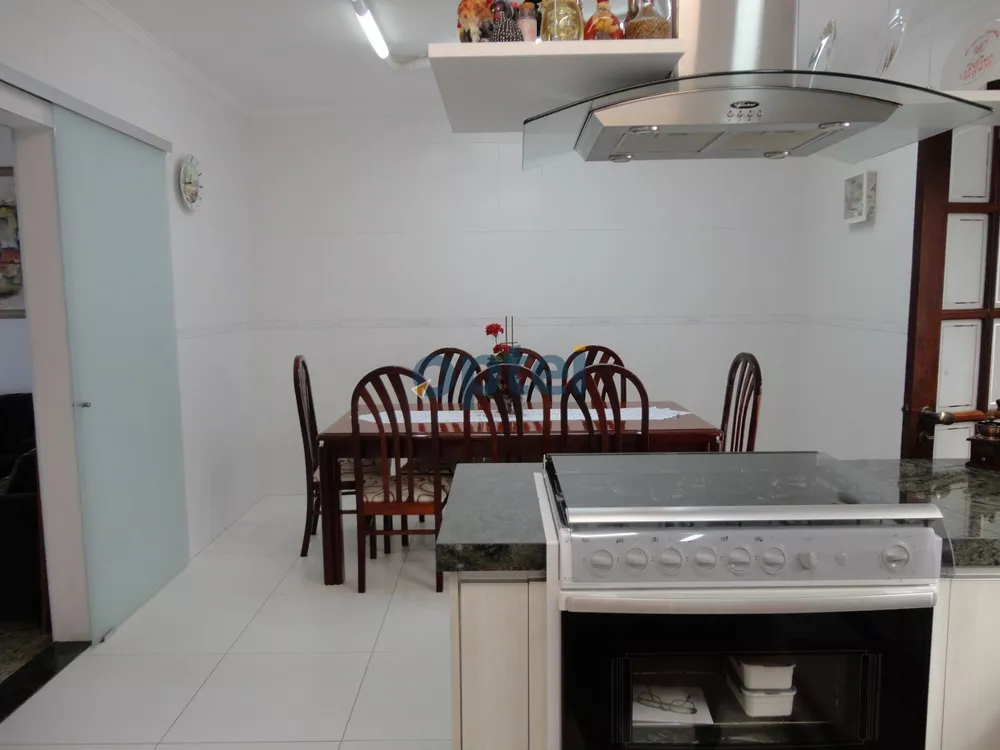 Sobrado à venda com 3 quartos, 187m² - Foto 4