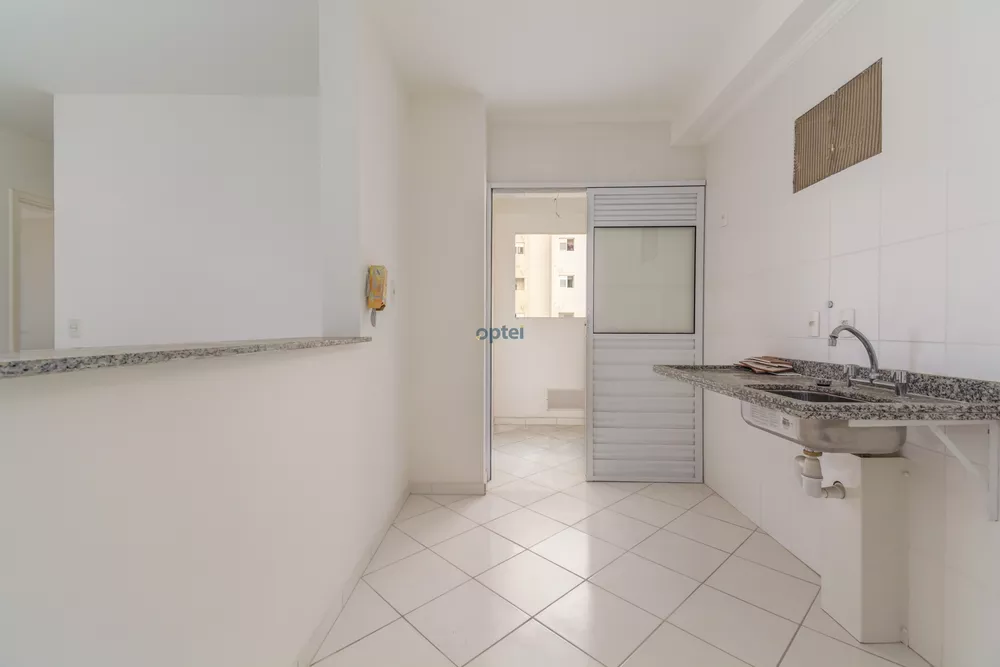 Apartamento à venda com 3 quartos, 84m² - Foto 2