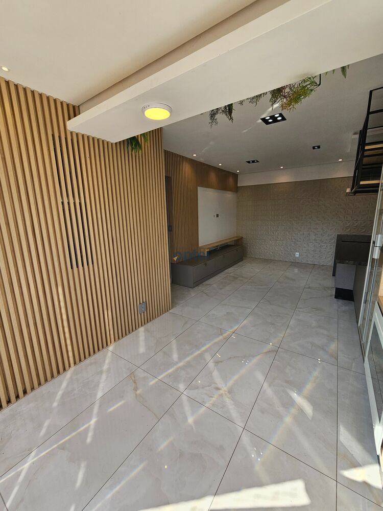 Apartamento à venda com 3 quartos, 77m² - Foto 1