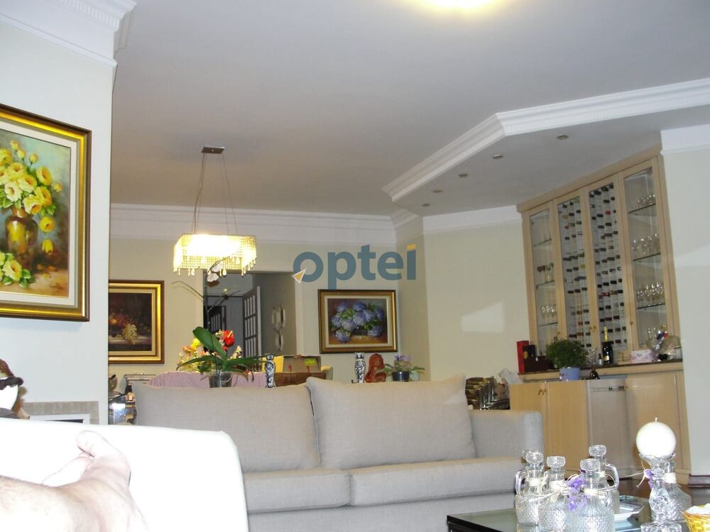 Apartamento à venda com 4 quartos, 240m² - Foto 2