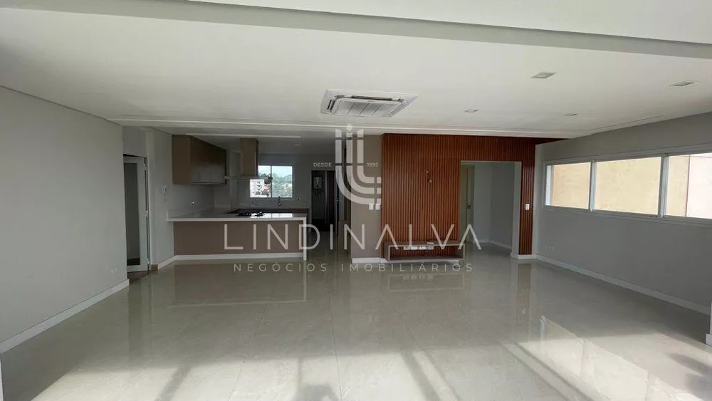 Apartamento à venda com 3 quartos, 161m² - Foto 3