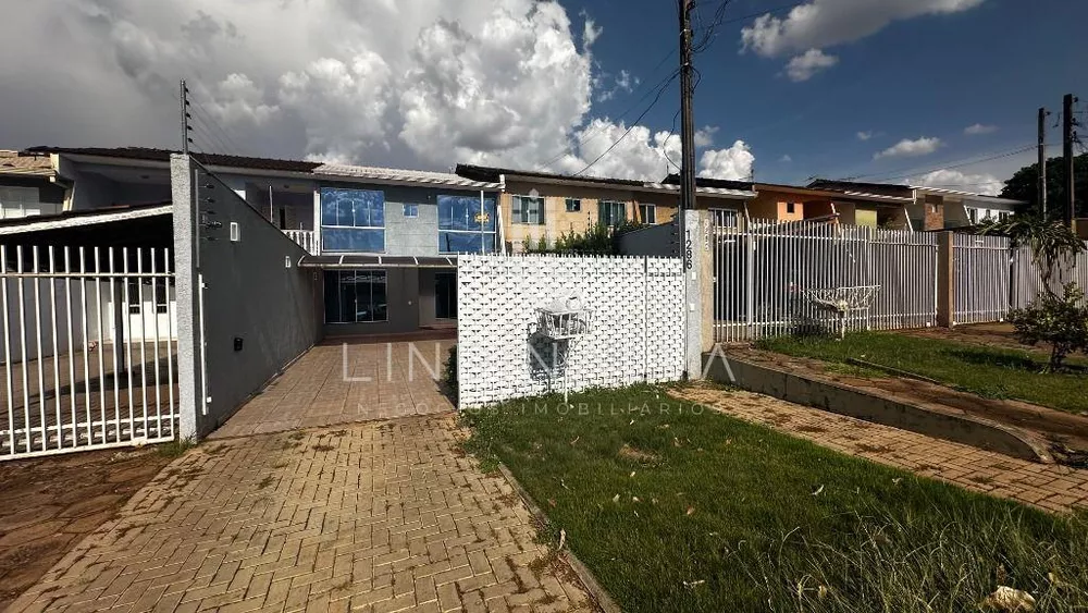 Sobrado à venda com 3 quartos, 268m² - Foto 1