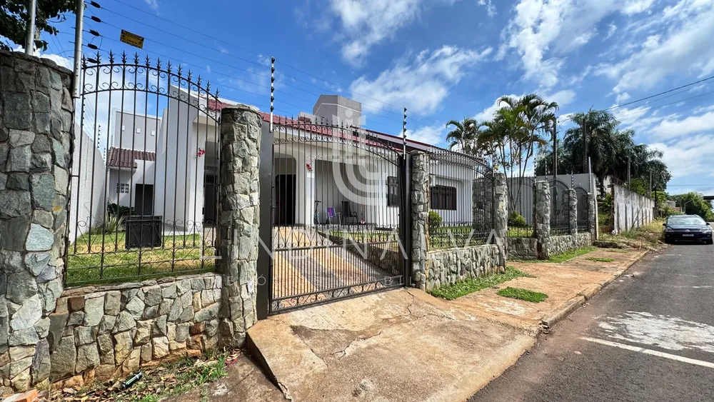 Casa, 2 quartos, 289 m² - Foto 1