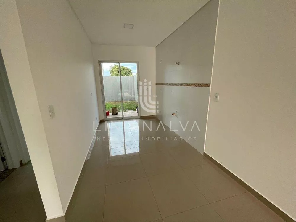 Casa à venda com 2 quartos, 144m² - Foto 4