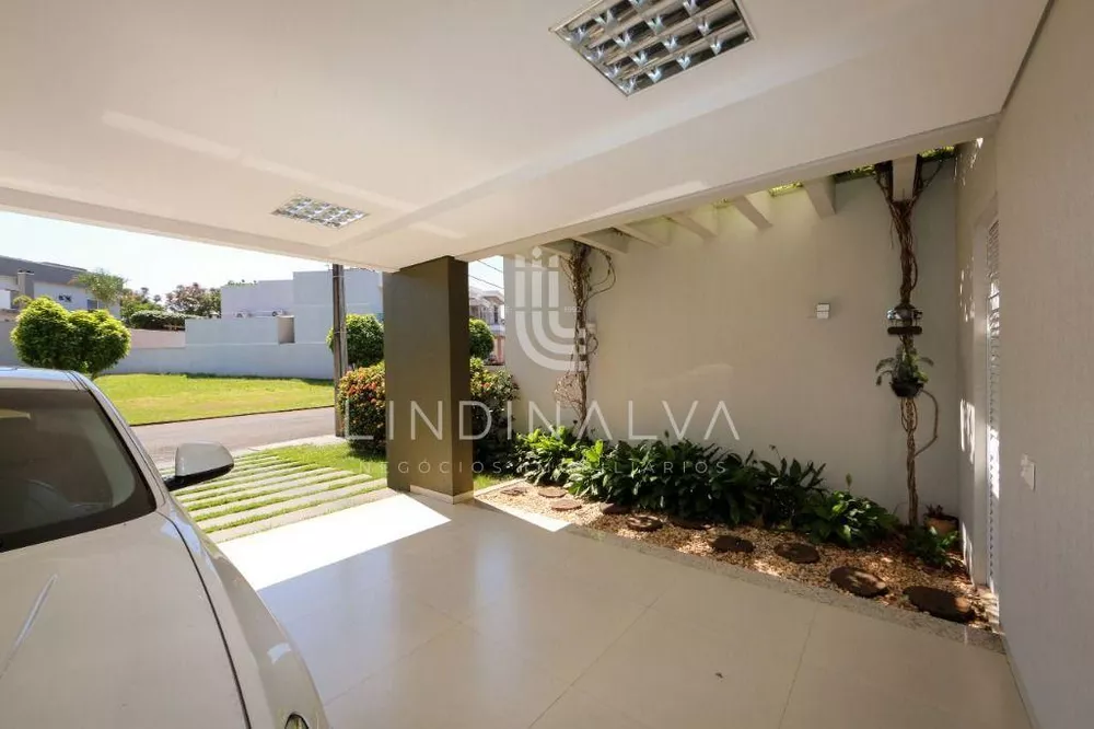 Sobrado à venda com 3 quartos, 364m² - Foto 2