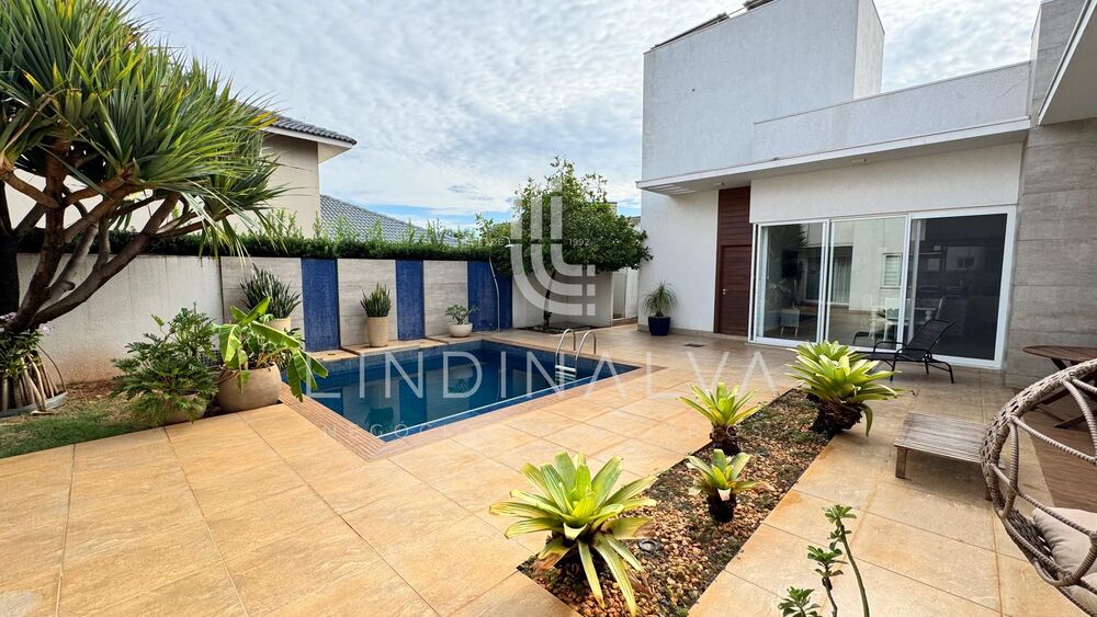 Casa de Condomínio à venda com 3 quartos, 256m² - Foto 3