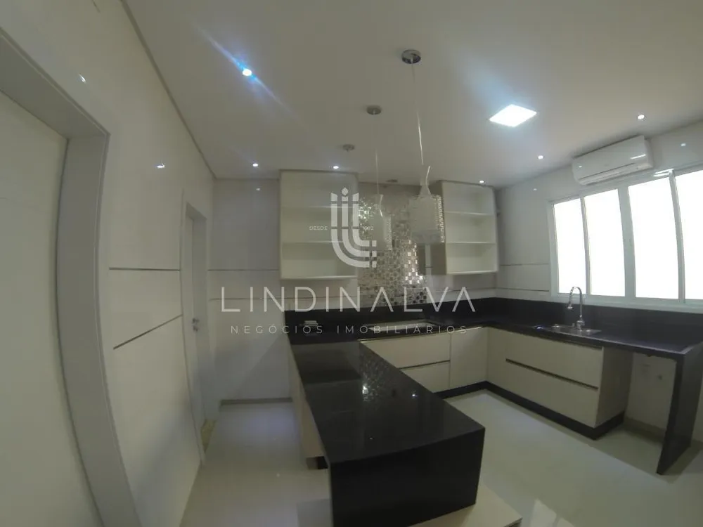 Sobrado, 2 quartos, 678 m² - Foto 7