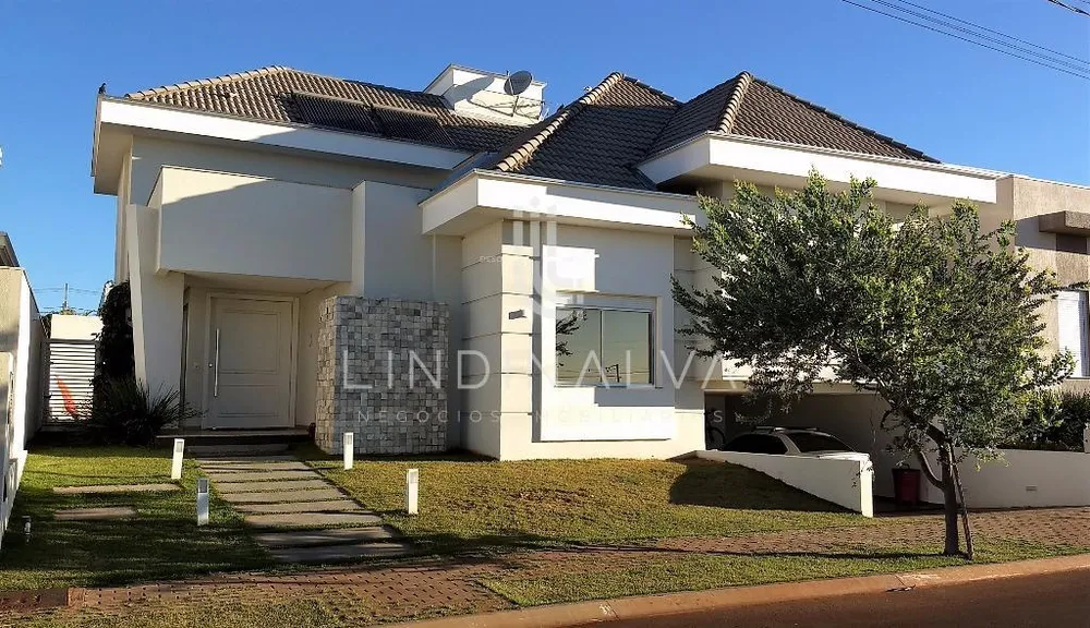 Sobrado, 1 quarto, 303 m² - Foto 1