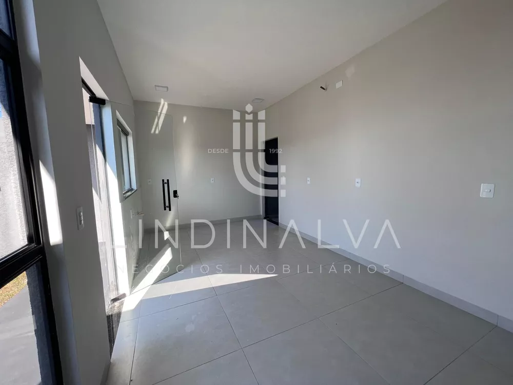 Casa à venda com 2 quartos, 86m² - Foto 3