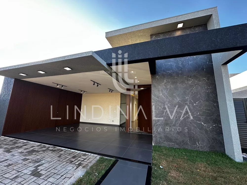 Casa de Condomínio à venda com 3 quartos, 360m² - Foto 1