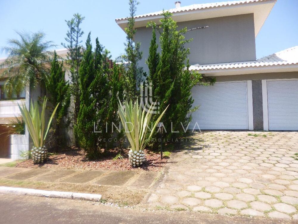 Sobrado à venda com 4 quartos, 595m² - Foto 1