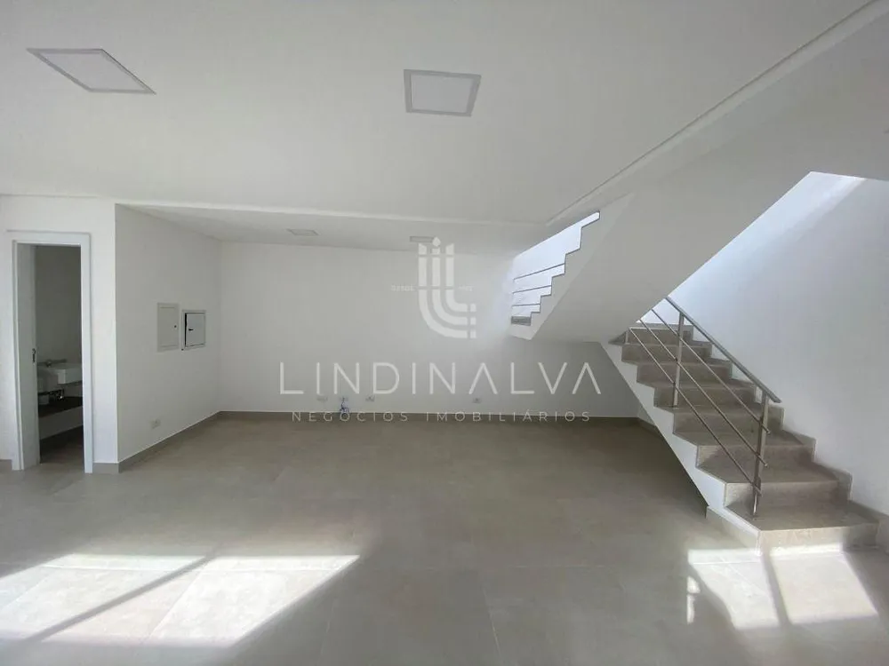 Sobrado, 3 quartos, 225 m² - Foto 1