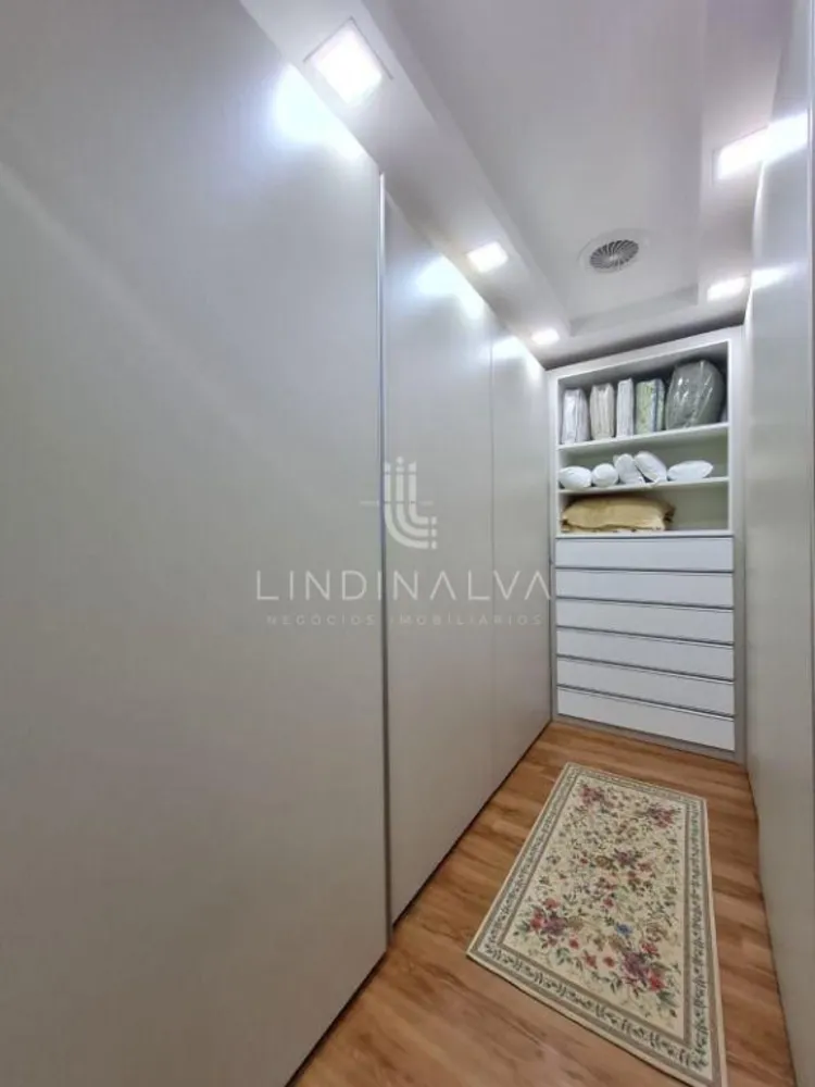 Sobrado, 3 quartos, 325 m² - Foto 1
