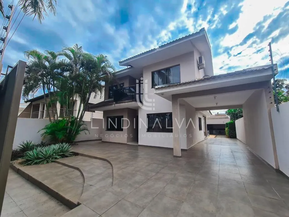 Sobrado, 3 quartos, 285 m² - Foto 1