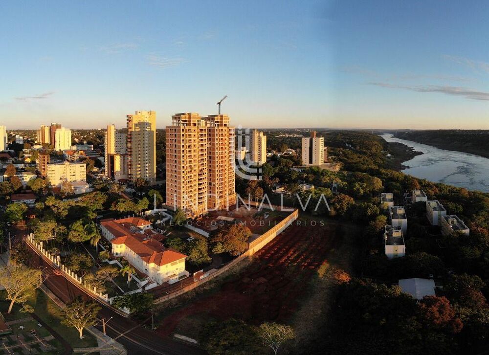 Apartamento à venda com 3 quartos, 148m² - Foto 4