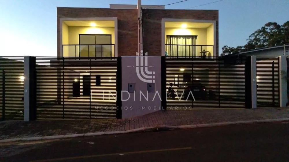 Sobrado à venda com 3 quartos, 225m² - Foto 1