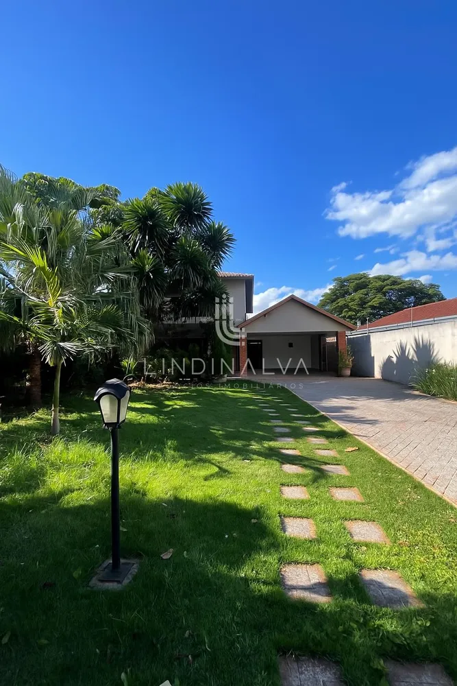 Sobrado, 4 quartos, 450 m² - Foto 1