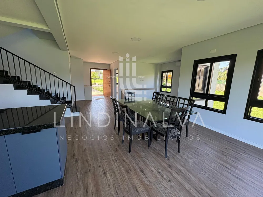 Sobrado, 3 quartos, 246 m² - Foto 3