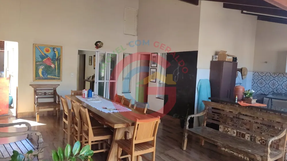 Casa, 3 quartos, 200 m² - Foto 2