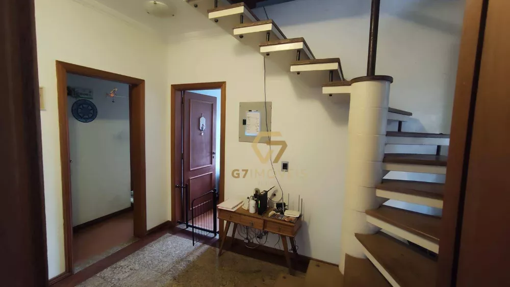 Casa, 7 quartos, 439 m² - Foto 1