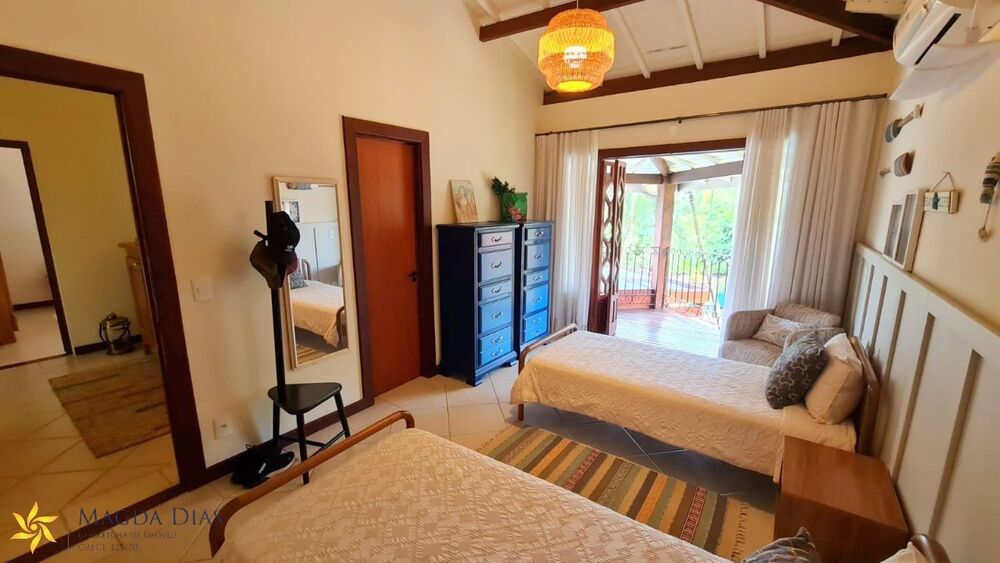 Casa à venda com 4 quartos, 300m² - Foto 33