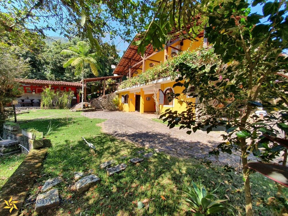 Casa, 4 quartos, 204 m² - Foto 1