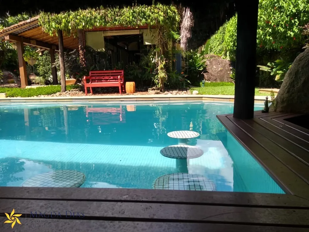 Casa, 4 quartos, 250 m² - Foto 1
