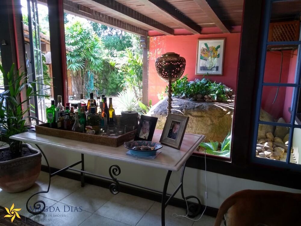Casa, 4 quartos, 250 m² - Foto 1