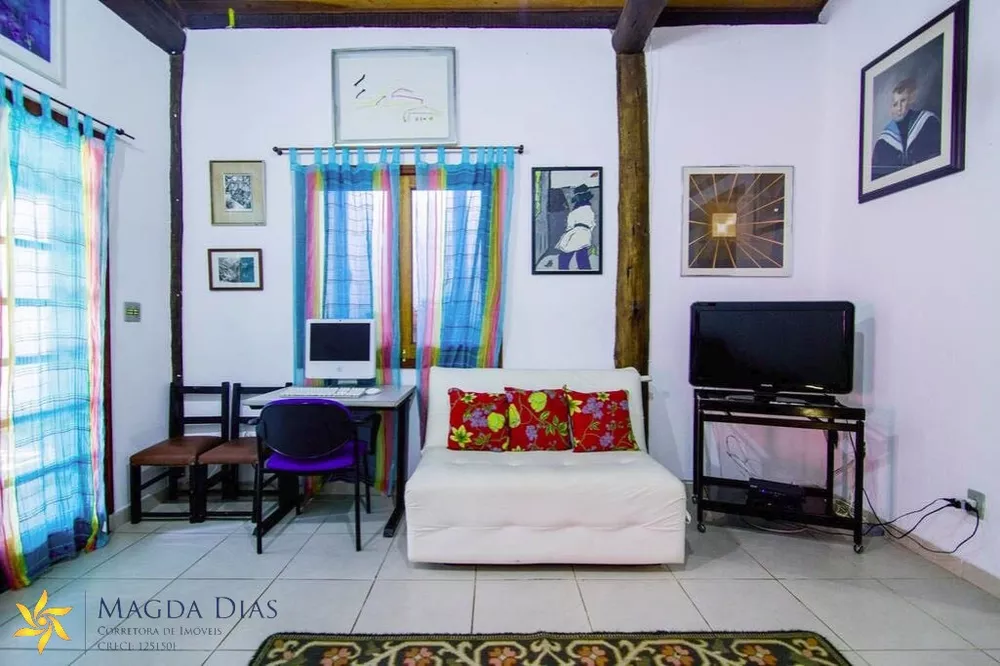 Casa, 5 quartos, 220 m² - Foto 1