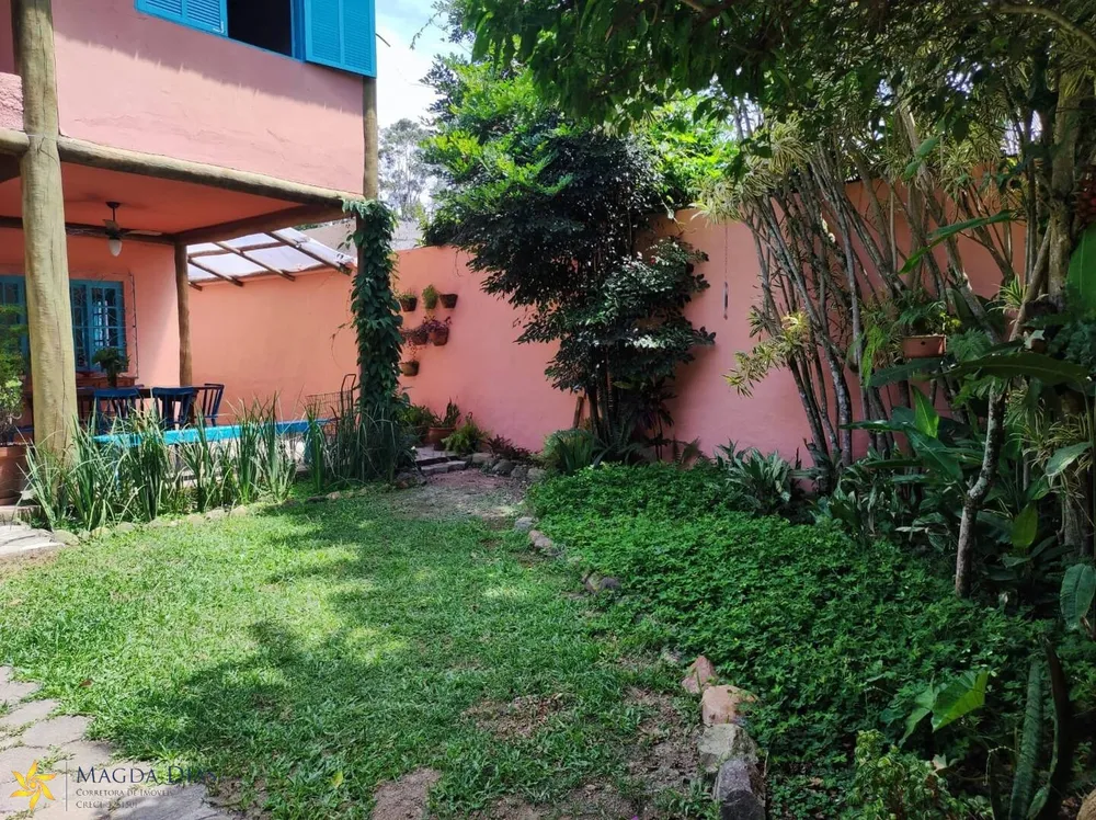 Casa, 4 quartos, 219 m² - Foto 2